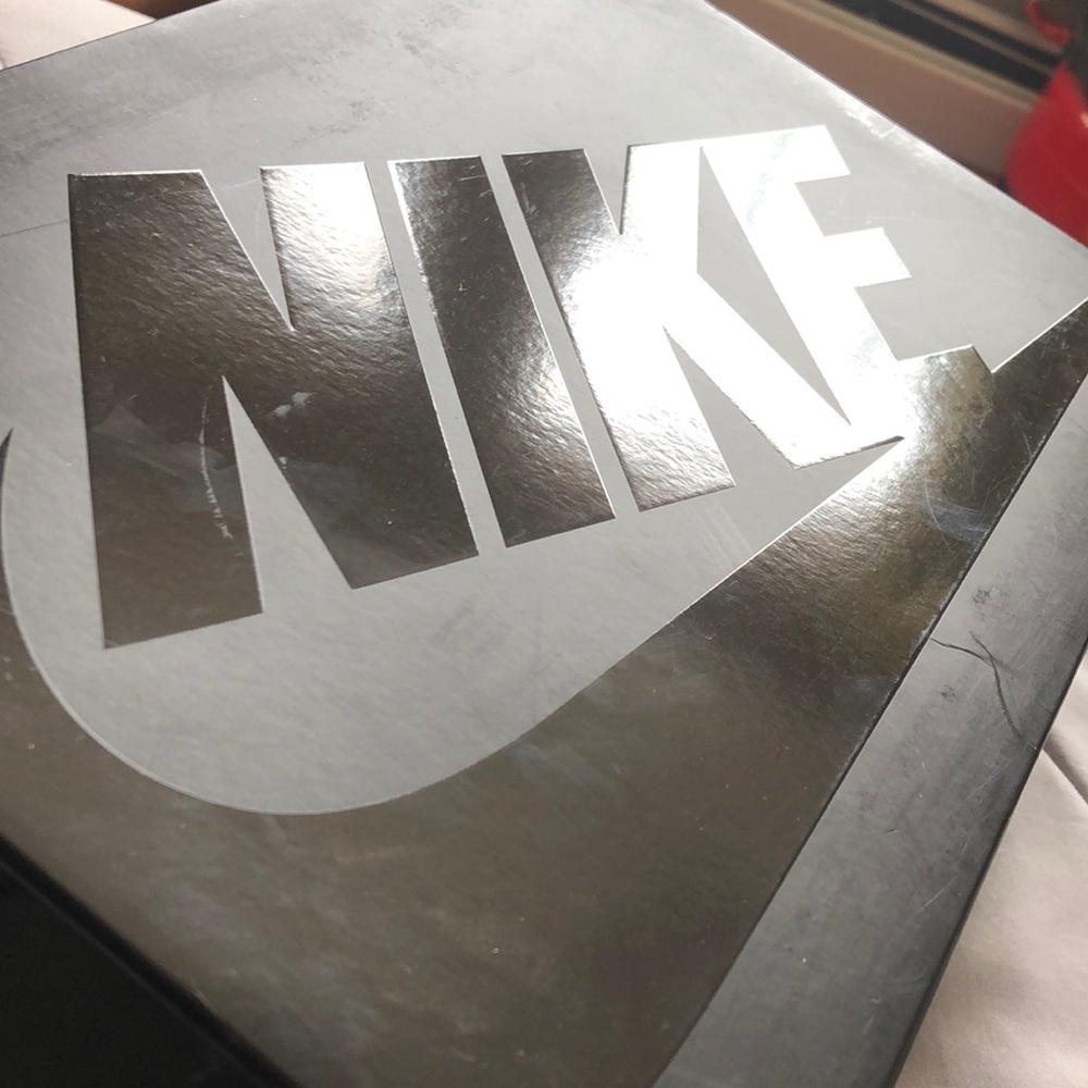 Meet your Posher, Mia